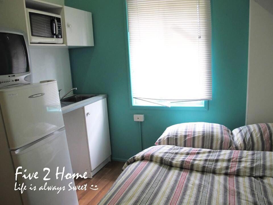 Five 2 Home Backpacker Brisbane Esterno foto